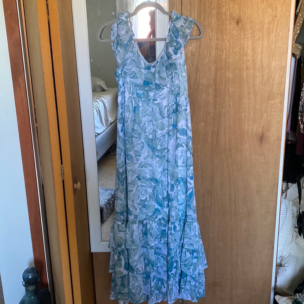 NWT Calvin Klein chiffon tier dress